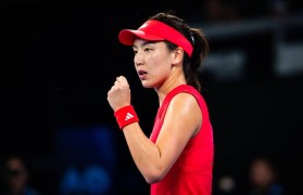 又美又能打!王欣瑜强势晋级:奖金25.5万,中国莎娃挑战法网冠军