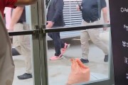 记者:梅西今天仍在替补,是否随队前往牙买加存疑