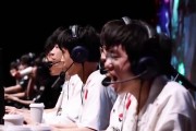 LPL赛事现场:Tabe赛后拥抱AL队员 他太想赢了
