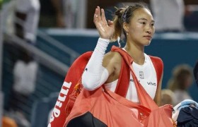 迈阿密赛:郑钦文不敌萨巴伦卡,止步四分之一决赛
