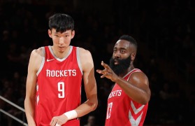 火箭上次50胜都有谁?灯泡无缘西决 周琦哈滕命运迥异 4人来中国