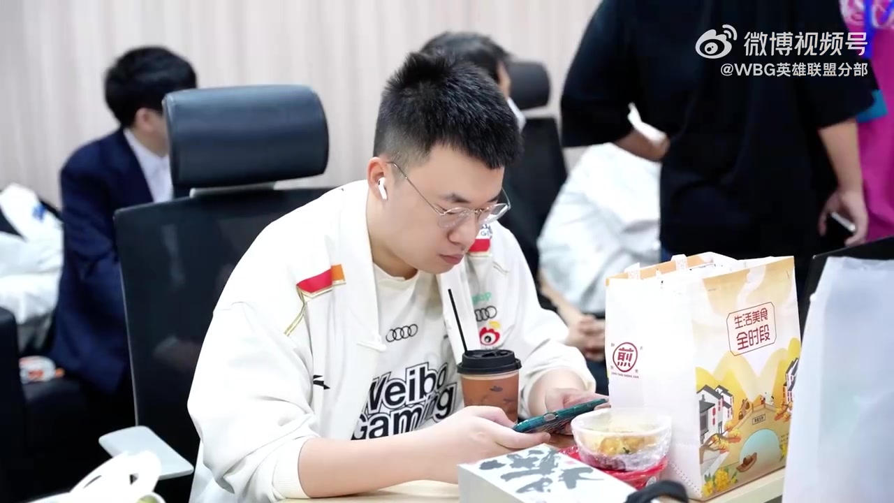 WBG发布赛事Vlog:三月顺利收官!登峰组我们来了